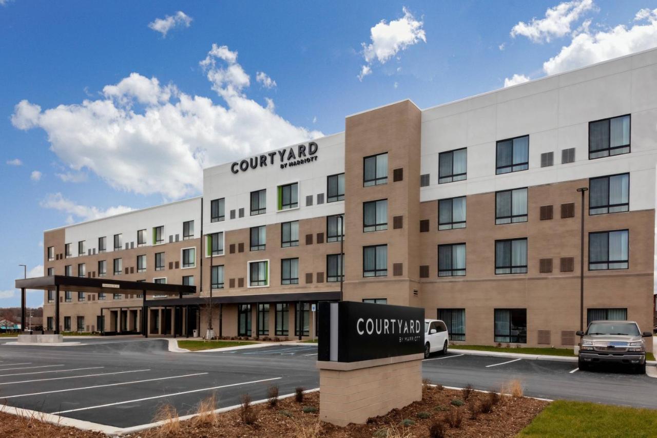 Courtyard By Marriott East Lansing Hotel 3*