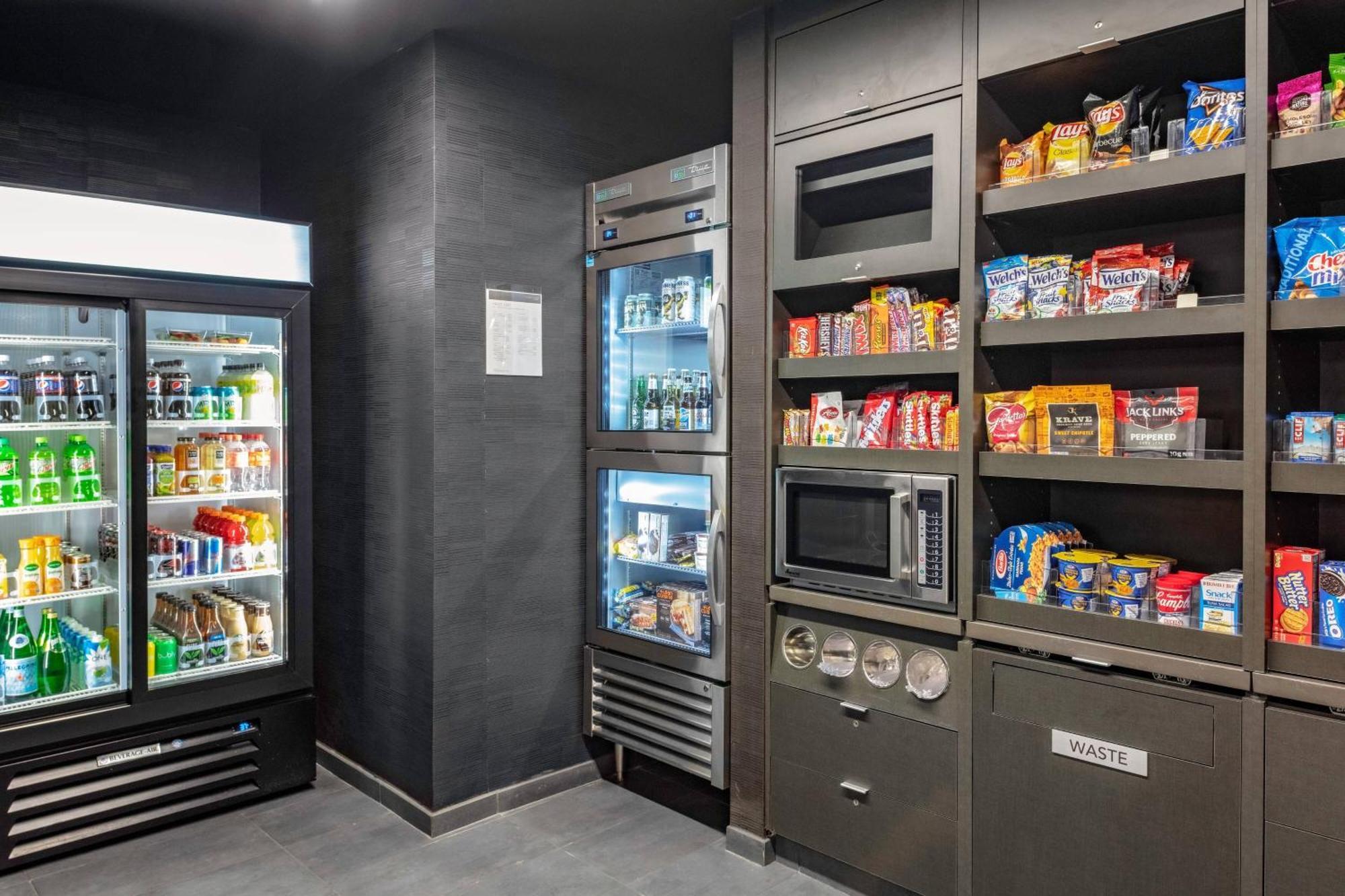 Courtyard By Marriott East Lansing 3*