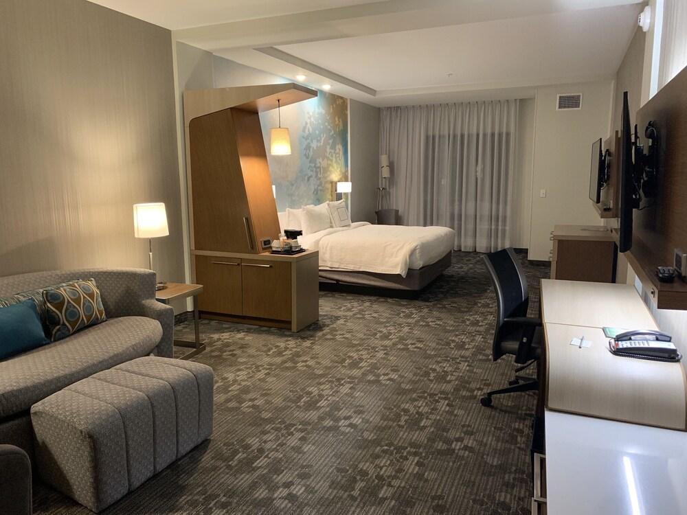 Hotel Courtyard By Marriott East Lansing Okemos