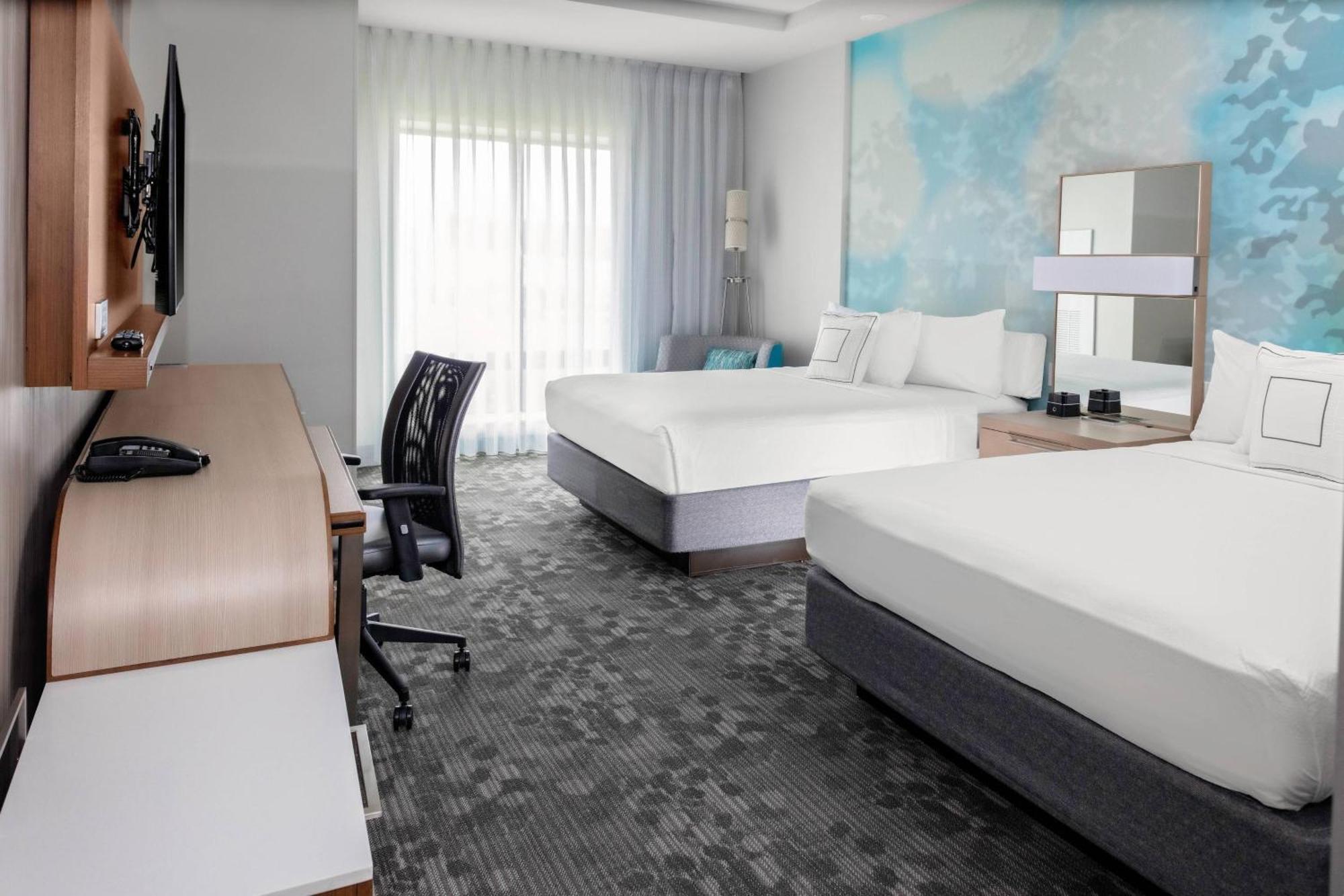 Hotel Courtyard By Marriott East Lansing